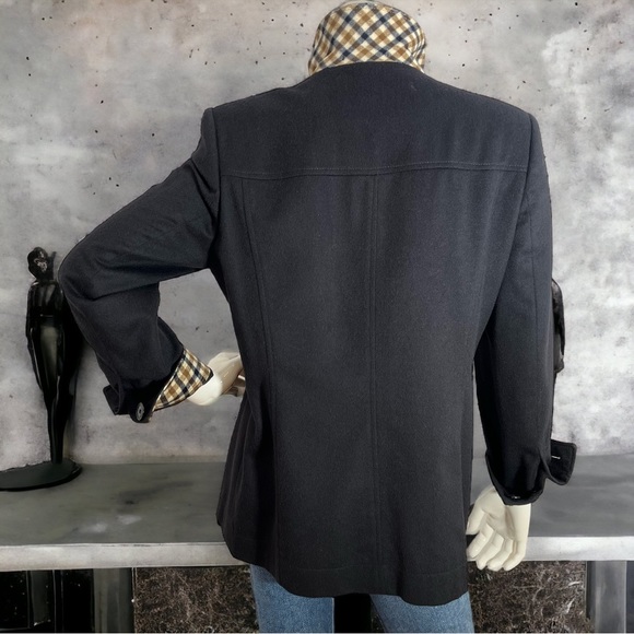 [12] AQUASCUTUM Cashemere and Wool Jacket Vest - Picture 2 of 7